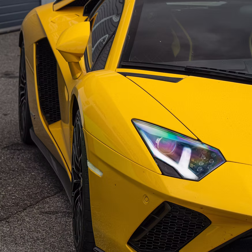 Professional detailing in action